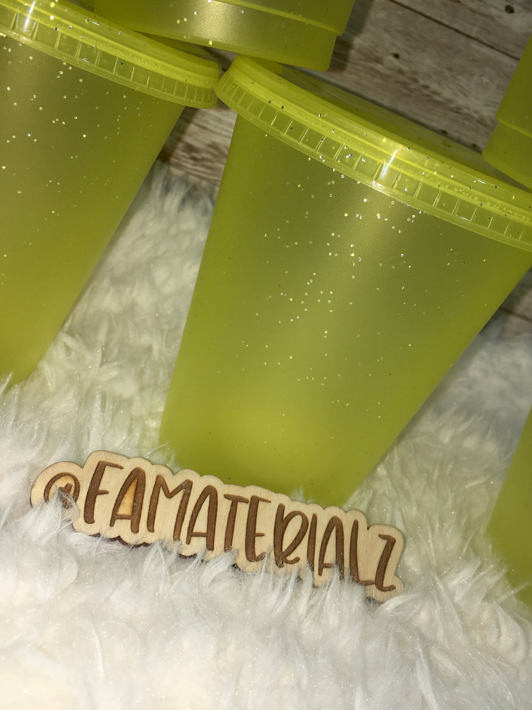 16oz Glitter Neon Yellow Plastic cups (Set of 5)