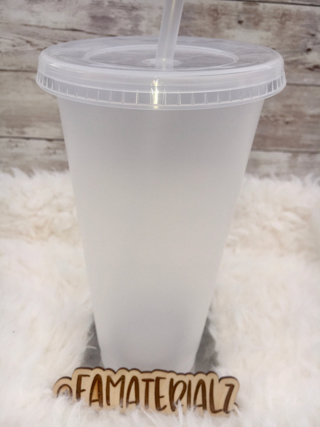 24oz Clear Plastic cups ( Set of 5)