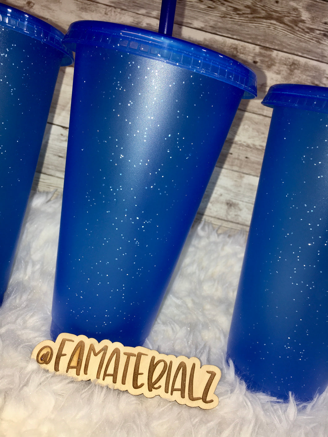 24oz Glitter Blue Plastic cups (Set of 5)